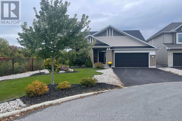 29645046/527-silverbell-crescent/blossom-parkkemp-parkfindlay-creek/ottawa/ontario/K1T0N9_2