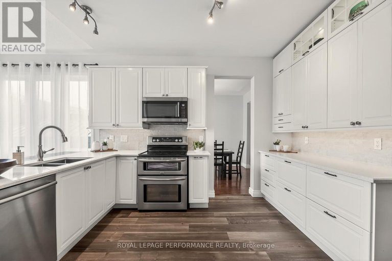 29615076/1820-mccallum-drive/fallingbrookgardenway-south/ottawa/ontario/K4A3T7_7