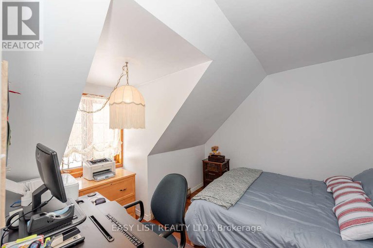 29370405/704-pattee-road/champlain-twp/champlain/ontario/K6A2R2_43