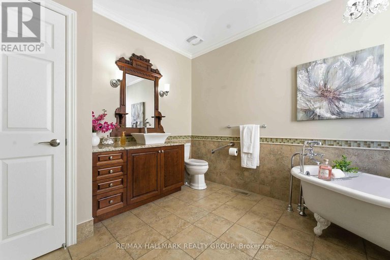 29399472/84-chanonhouse-drive/richmond/ottawa/ontario/K0A2Z0_21