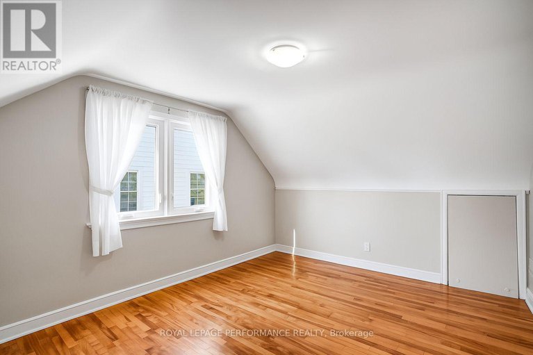 29004897/1315-kilborn-avenue/applewood-acres/ottawa/ontario/K1H6L2_21