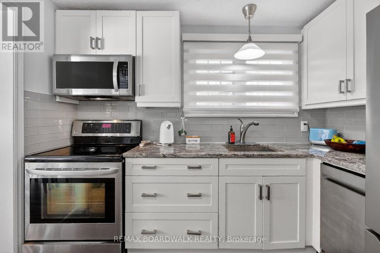 29402322/2462-tupper-avenue/hawthorne-meadows/ottawa/ontario/K1G1G7_25