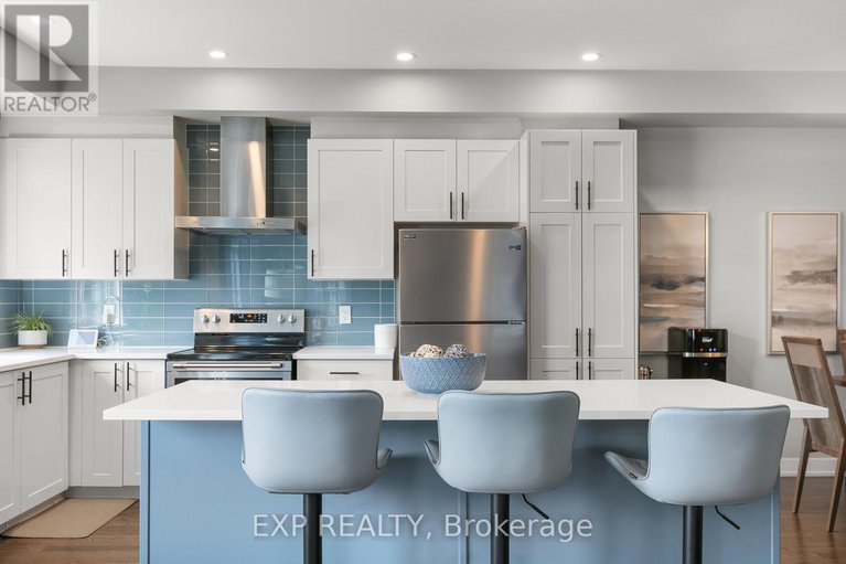 28567081/335-joshua-street/mer-bleuebradley-estatesanderson-park/ottawa/ontario/K1W0N7_19
