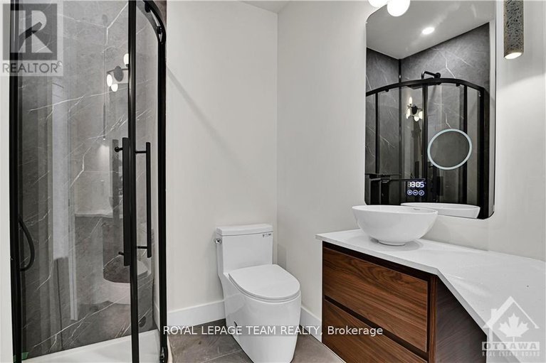 28662763/828-alpine-avenue/queensway-terrace-north/ottawa/ontario/K2B5R6_21