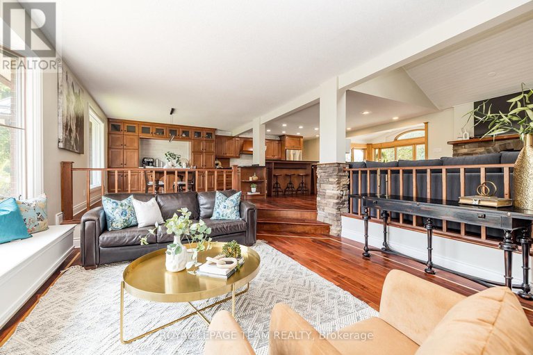 28666858/1216a-river-road/manotick-east-to-manotick-station/ottawa/ontario/K4M1B4_20