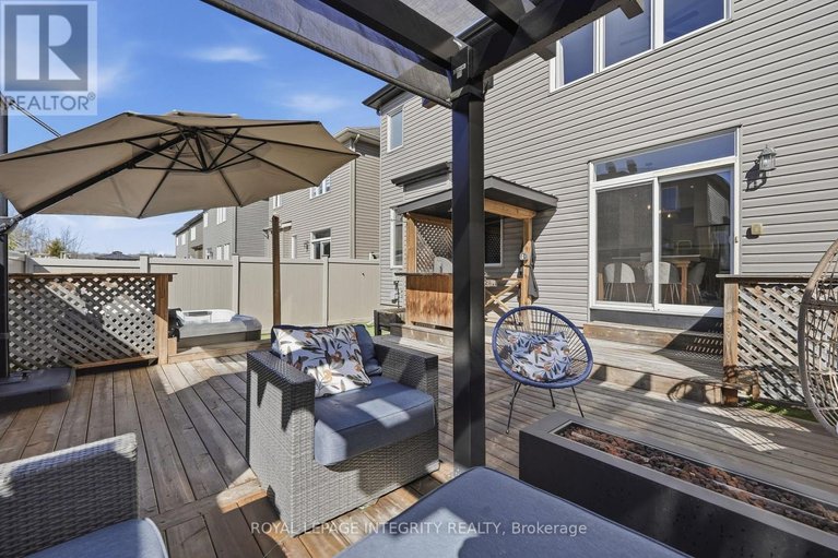 29628292/525-yellow-birch-street/mer-bleuebradley-estatesanderson-park/ottawa/ontario/K1W0J3_44