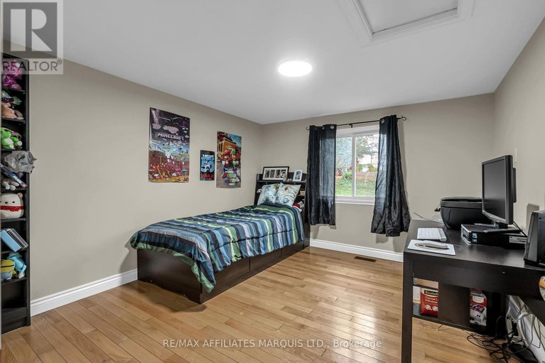 28975262/21895-seguin-mill-street/north-glengarry-kenyon-twp/north-glengarry/ontario/K0B1H0_15