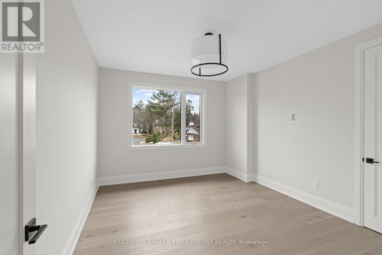 28574430/42-parkland-crescent/arlington-woods/ottawa/ontario/K2H7W5_26