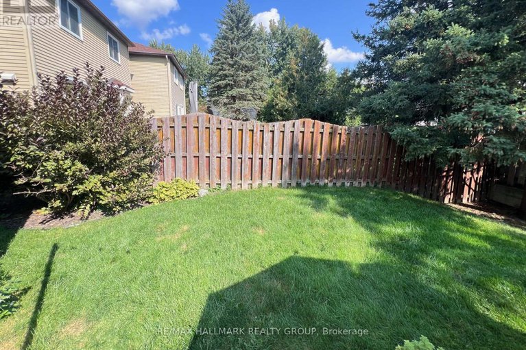 29272340/4-cadence-gate/bridlewood/ottawa/ontario/K2M1G9_29