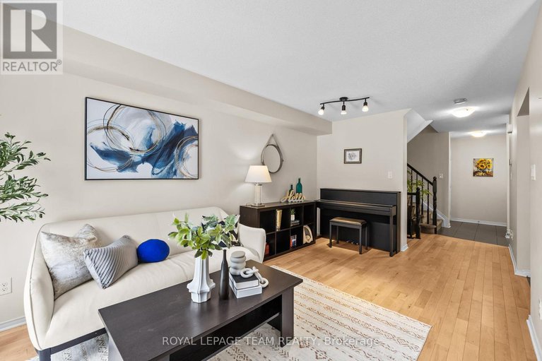 29239471/117-urbancrest-private/stonebridge/ottawa/ontario/K2J0Z6_5