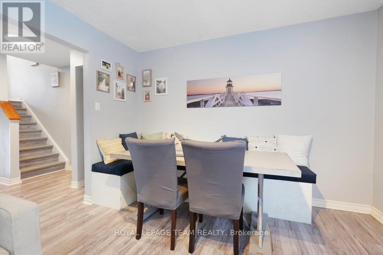 29256594/52-alison-korn-private/bells-corners/ottawa/ontario/K2H8M6_6