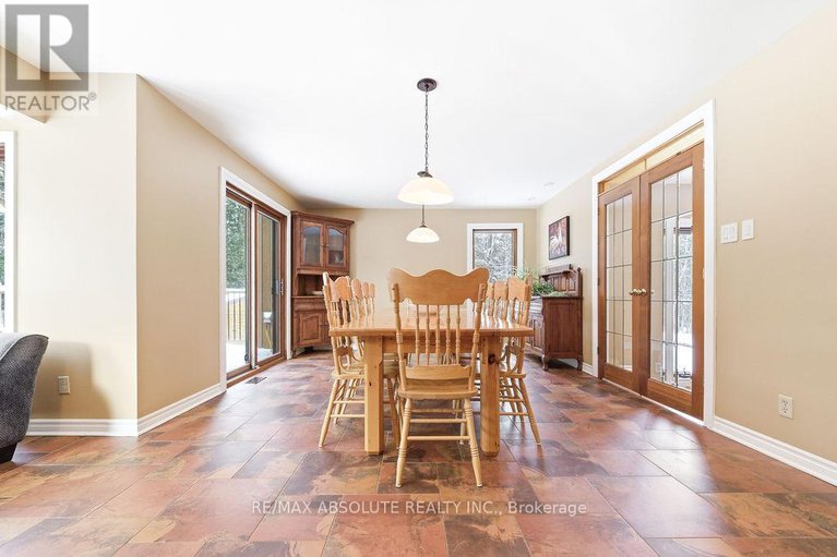 29357236/206-deerwood-drive/fitzroy-ward-south-west/ottawa/ontario/K0A2H0_13