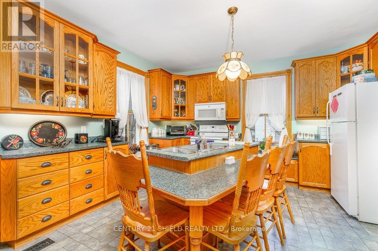 29622783/48-st-george-street-e/alexandria/north-glengarry/ontario/K0C1A0_15