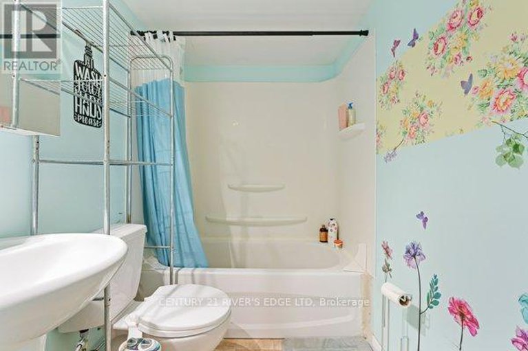 29172384/453-may-street/winchester/north-dundas/ontario/K0C2K0_19