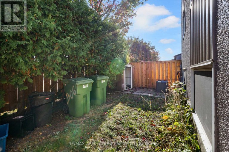 28964086/306-woodfield-drive/tanglewood/ottawa/ontario/K2G3W9_31