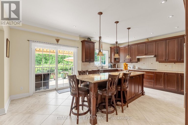 28599079/313-eckerson-avenue/stittsville-south/ottawa/ontario/K2S0K8_20