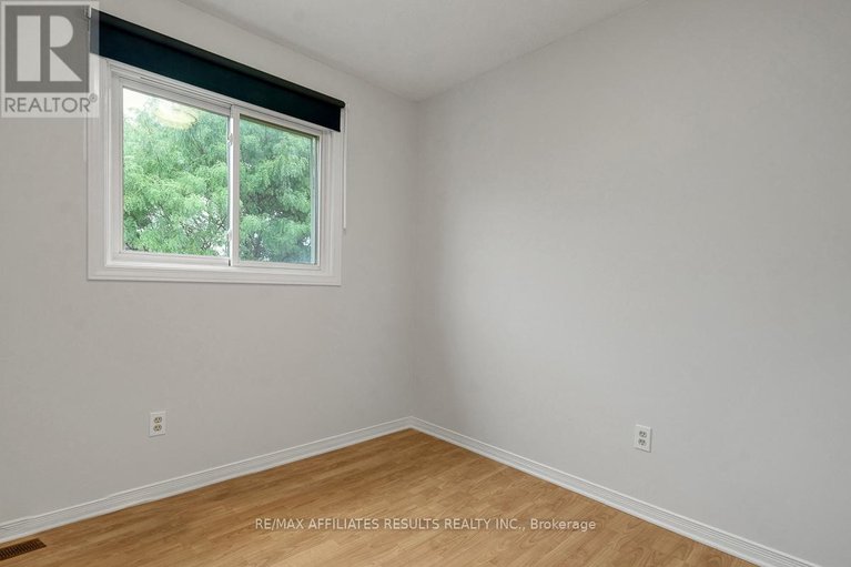 28794659/22-hendrie-court/katimavik/ottawa/ontario/K2L4A4_31