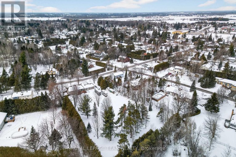 29433004/3333-white-spruce-street/osgoode/ottawa/ontario/K0A2W0_31