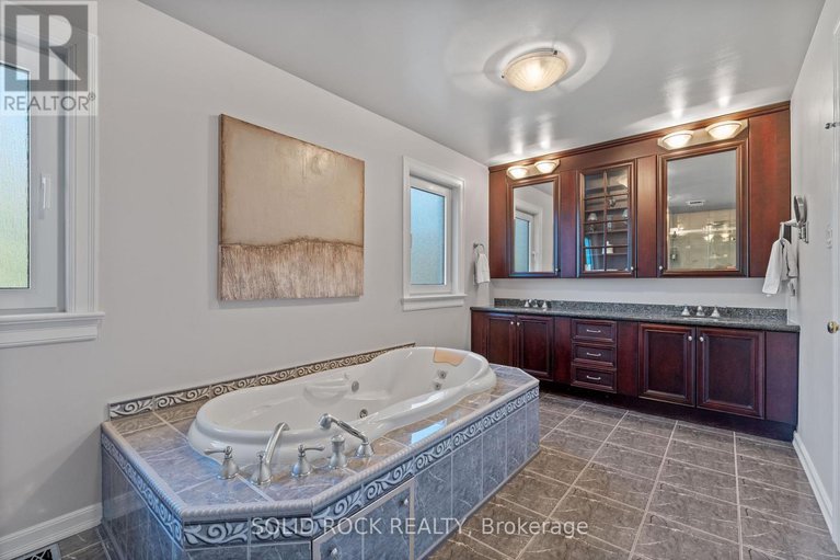 28931406/5569-whitewood-avenue/manotick-village-manotick-estates/ottawa/ontario/K4M1E1_29