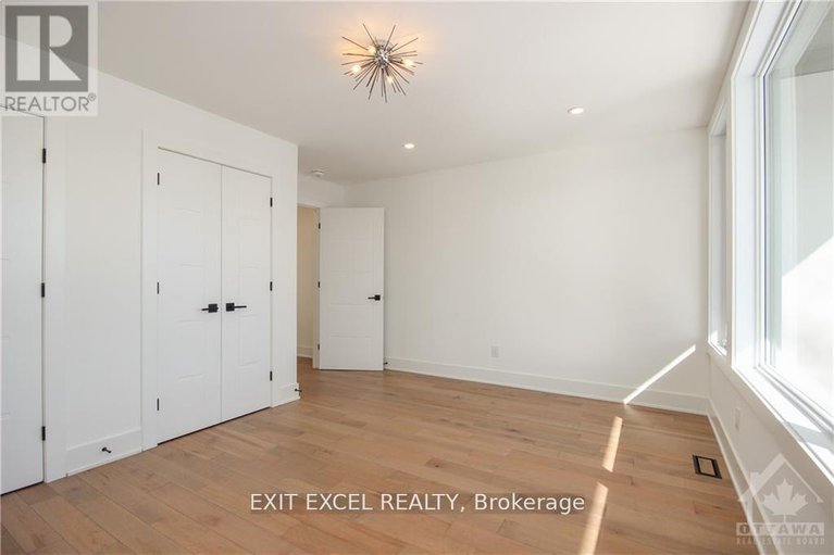28620819/166-ivy-crescent/lindenlea/ottawa/ontario/K1M1X6_23