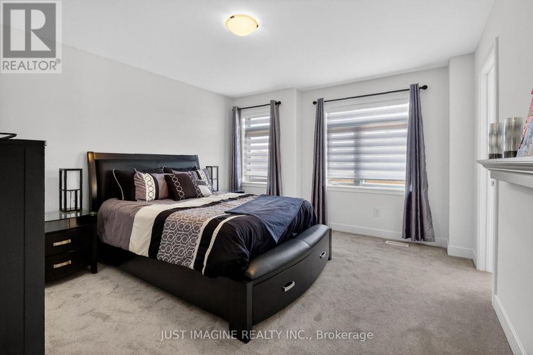 29583767/32-edenbridge-court/mer-bleuebradley-estatesanderson-park/ottawa/ontario/K1W0P1_31