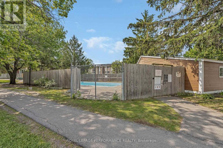 29049192/302-salter-crescent/beaverbrook/ottawa/ontario/K2K1Z3_34