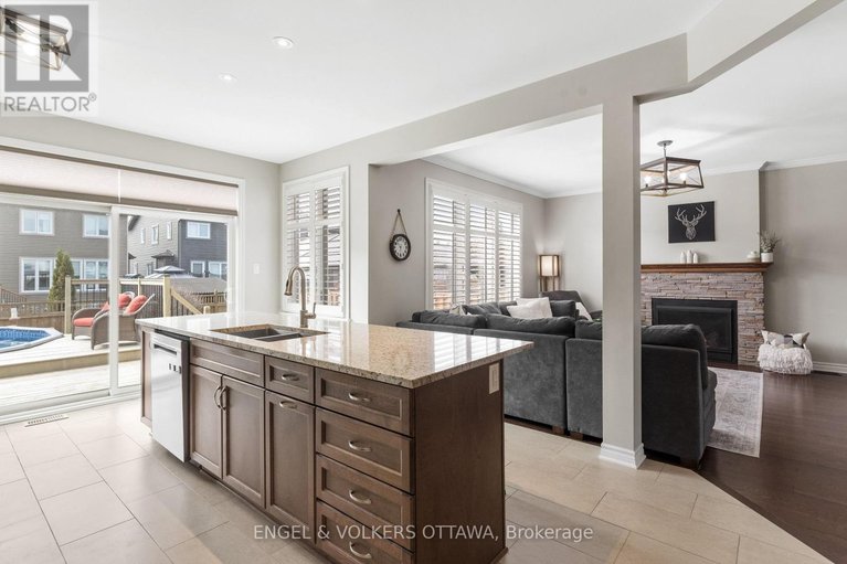 29651114/56-settlement-lane/village-of-russell/russell/ontario/K4R0A4_12