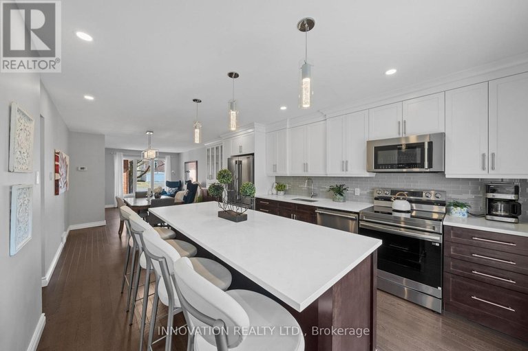 29591600/2056-wildflower-drive/queenswood-heights-south/ottawa/ontario/K1E3R3_13