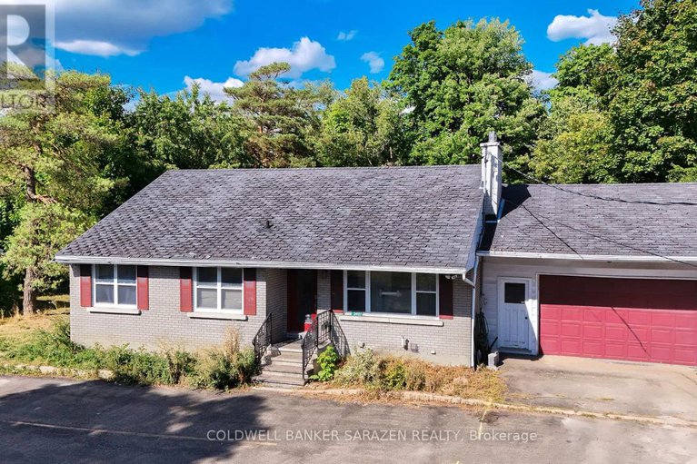 29041801/5497-manotick-main-street/manotick-village-manotick-estates/ottawa/ontario/K4M0E2_1