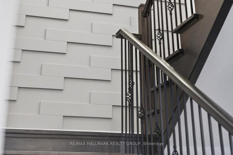 29306609/579-foxview-place/cfb-rockcliffe-and-area/ottawa/ontario/K1K4E1_25