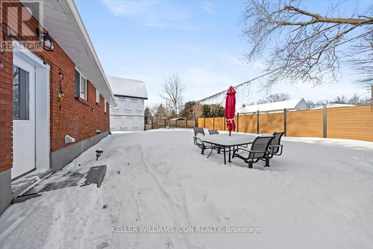 29275190/45-epworth-avenue/meadowlandsst-claire-gardens/ottawa/ontario/K2G2L8_34