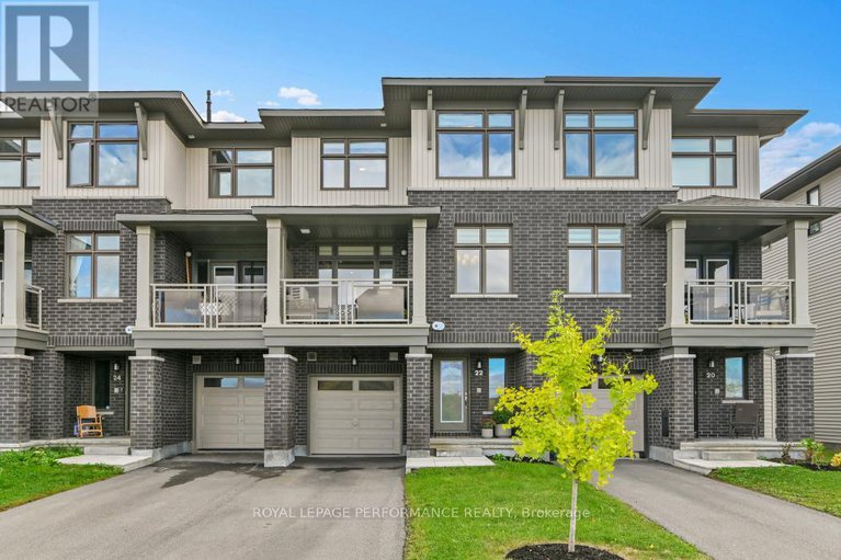 28973137/22-verglas-lane/mer-bleuebradley-estatesanderson-park/ottawa/ontario/K1W0P5_1