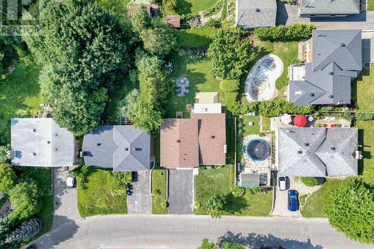 28621220/1150-albany-drive/bel-air-heights/ottawa/ontario/K2C2L3_41