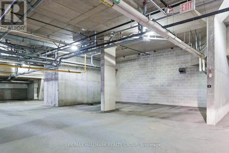 28613045/ph7-808-bronson-avenue/dows-lake/ottawa/ontario/K1S5A4_25