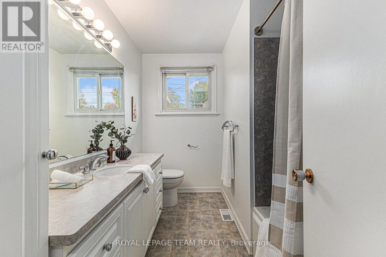 28989403/11-horner-drive/lakeview-park/ottawa/ontario/K2H5E6_18