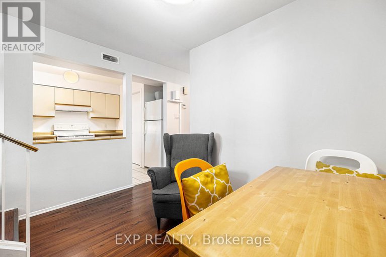 28423054/b-207-woodfield-drive/tanglewood/ottawa/ontario/K2G4P2_11