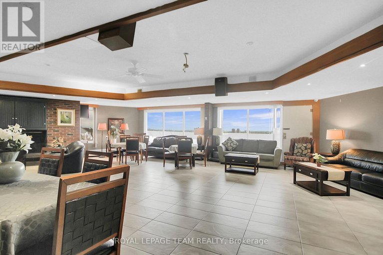 28350117/306-20-chesterton-drive/borden-farmstewart-farmcarleton-heightsparkwood-hills/ottawa/ontario/K2E6Z7_35