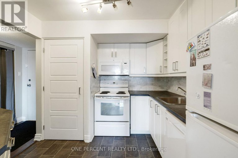 29376379/303-270-lorry-greenberg-drive/hunt-club-parkgreenboro/ottawa/ontario/K1T3K2_20