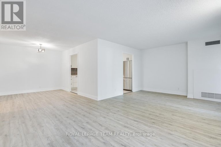 28892273/113-2951-riverside-drive/mooneys-bayriverside-park/ottawa/ontario/K1V8W6_10
