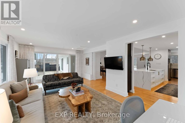 28572785/4688-fallowfield-road/south-of-fallowfield-road/ottawa/ontario/K2J4S4_8