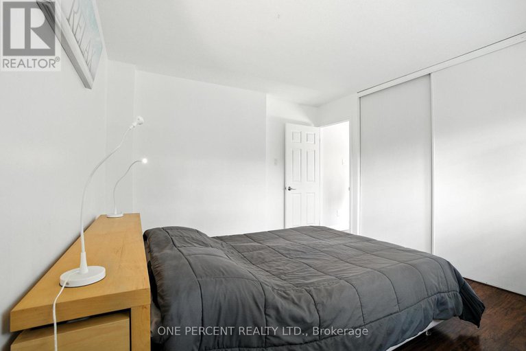 28640554/71-4640-cosmic-place-e/pineview/ottawa/ontario/K1B4R8_20