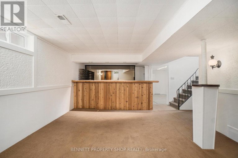 28618081/1339-o-avenue/eastway-gardensindustrial-park/ottawa/ontario/K1G0B1_14