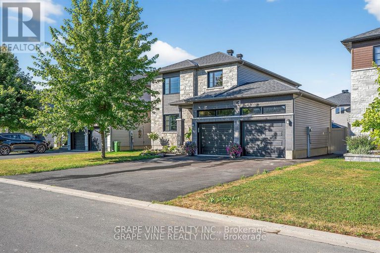 28754798/414-provence-avenue/embrun/russell/ontario/K0A1W0_1