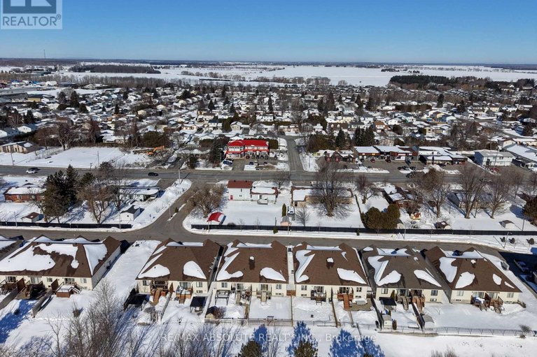 29419457/148-equinox-drive/embrun/russell/ontario/K0A1W1_35