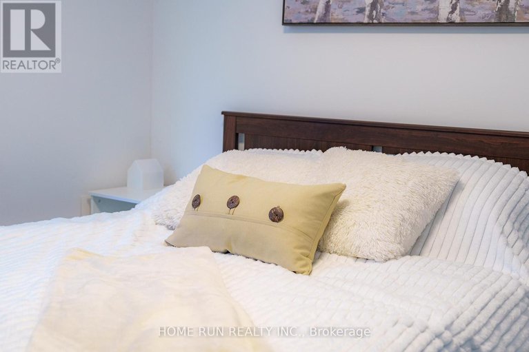 29244128/458a-king-edward-avenue/sandy-hill/ottawa/ontario/K1N0B3_7