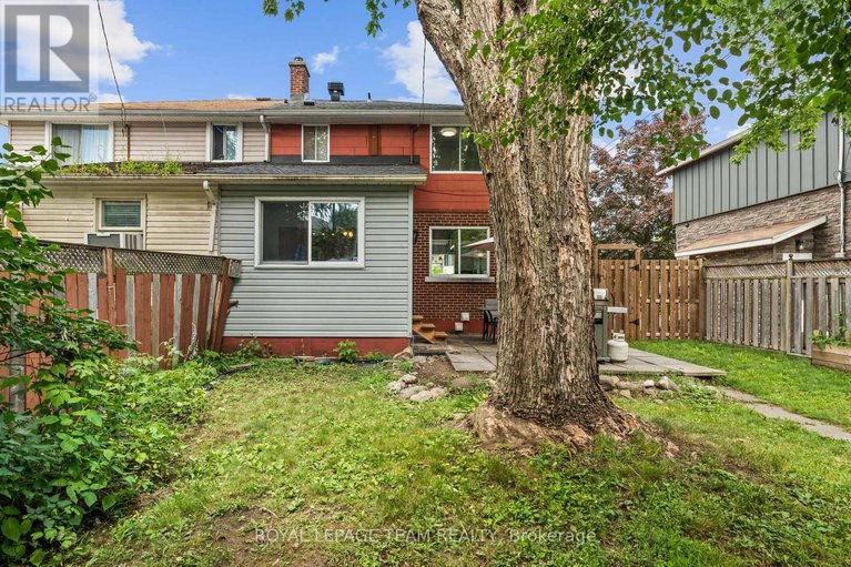 28651441/334-queen-mary-street/overbrookcastle-heights/ottawa/ontario/K1K1W9_36