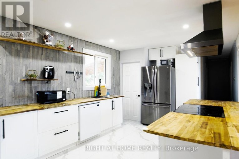 29670572/134-david-drive-e/meadowlandsst-claire-gardens/ottawa/ontario/K2G2N9_5