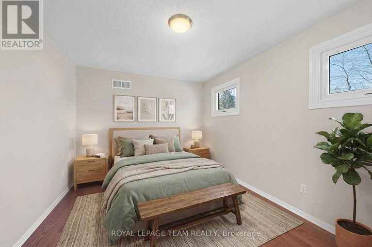 29608056/30-crantham-crescent/stittsville-central/ottawa/ontario/K2S1R2_31