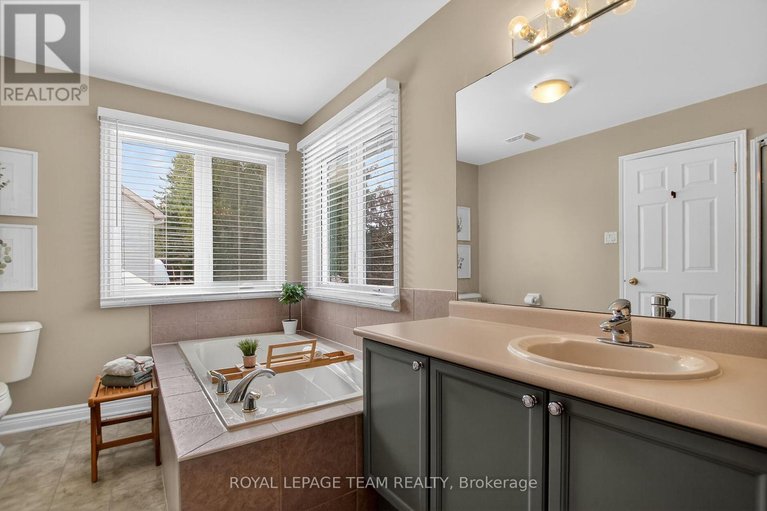 29446611/22-renshaw-avenue/stittsville-central/ottawa/ontario/K2S1G9_52