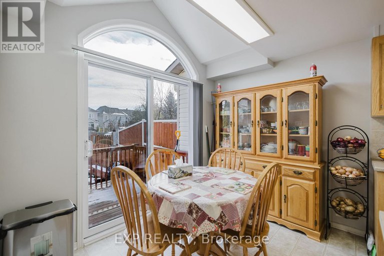 29137767/2274-brockstone-crescent/avalon-east/ottawa/ontario/K4A4V3_19